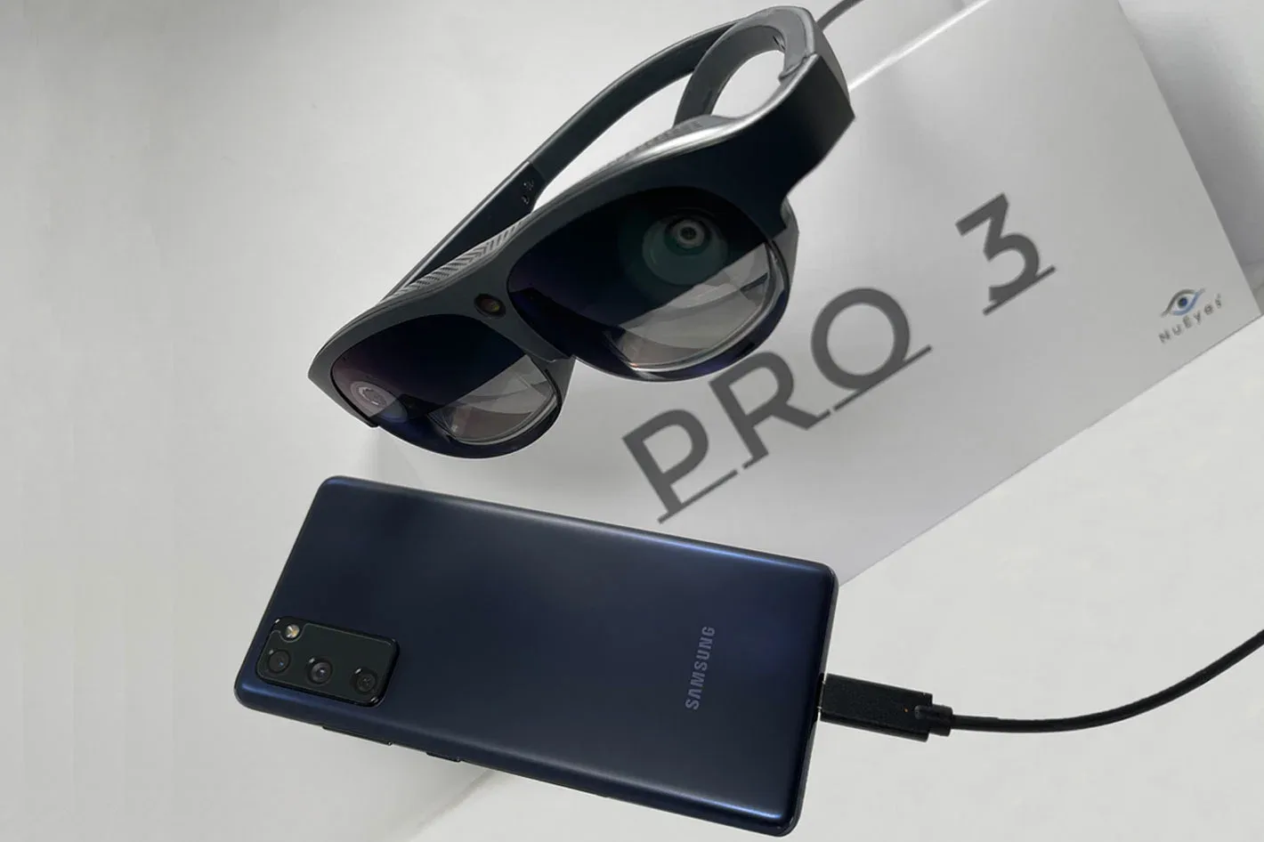 NuEyes Pro 3 – הדור הבא של משקפי AR חכמים לתחום הרפואה, ההדרכה והתעשייה