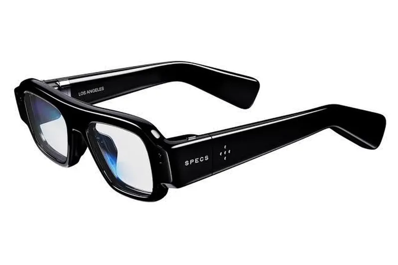 משקפי מציאות רבודה SPECS AR: להביא את העולם הדיגיטלי למרחב הפיזי (SPECS AR)